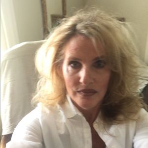 Meet your Posher, Carla